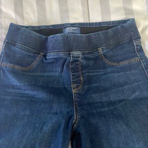 Old Navy RockStar Built in Sculpt skinny jeans